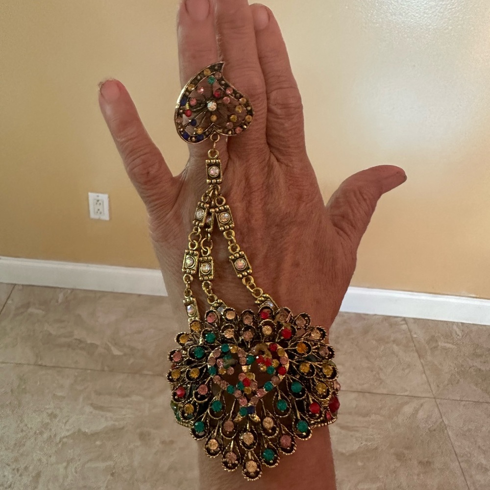 Bracelet ring